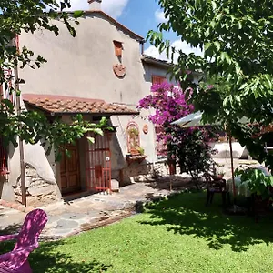 https://casale-le-poiane.it-tuscanyhotel.com